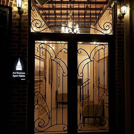 Art Nouveau Galata 3*